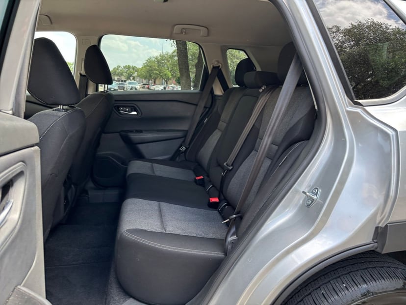 2025 Nissan Rogue - Image 17