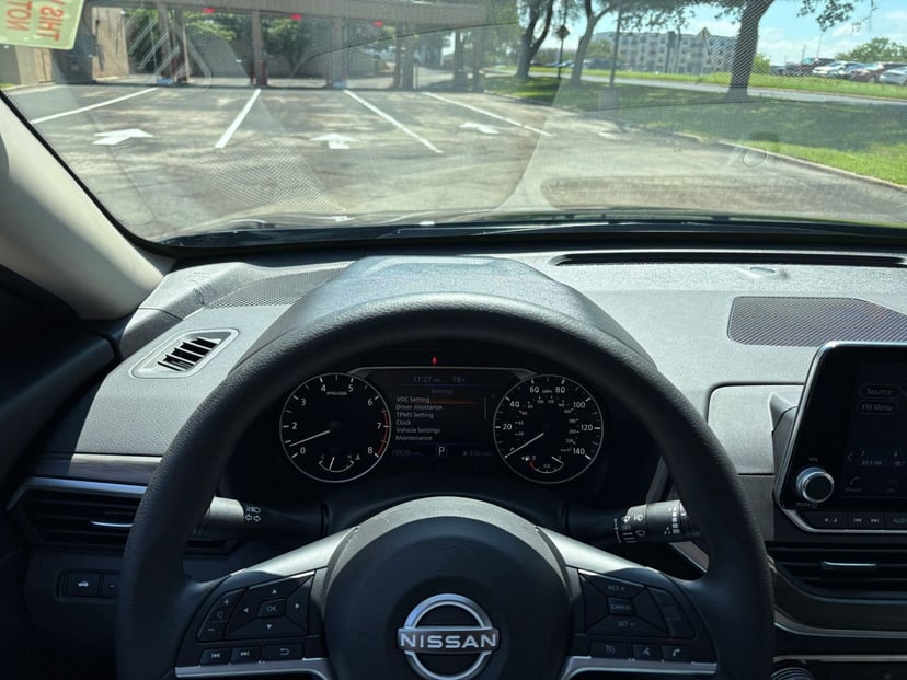 2025 Nissan Altima - Image 29