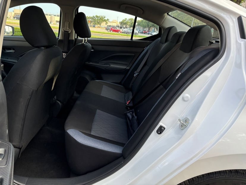 2025 Nissan Versa - Image 21
