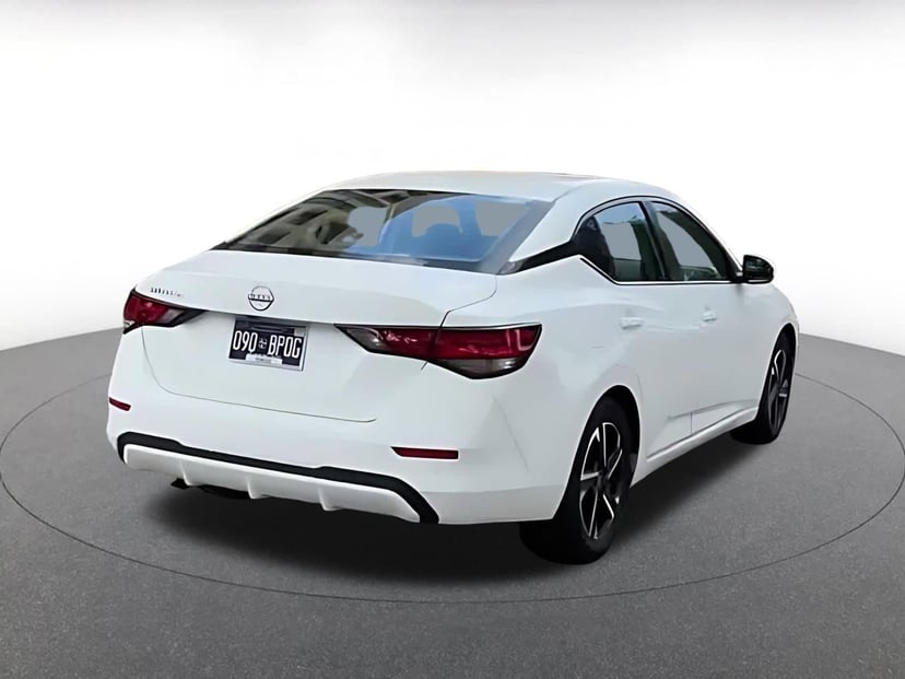 2025 Nissan Sentra - Image 12