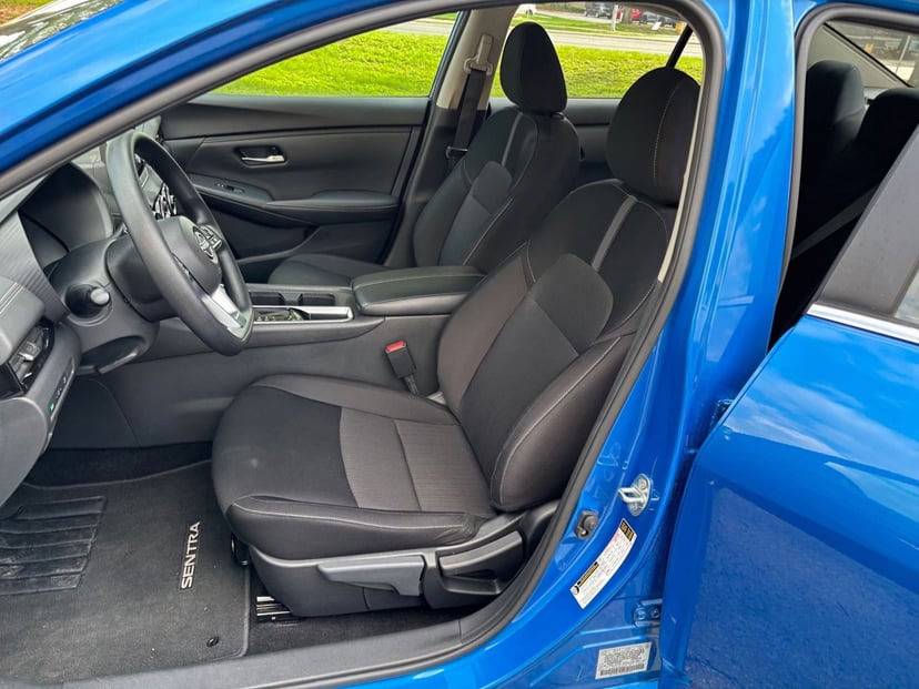 2025 Nissan Sentra - Image 31