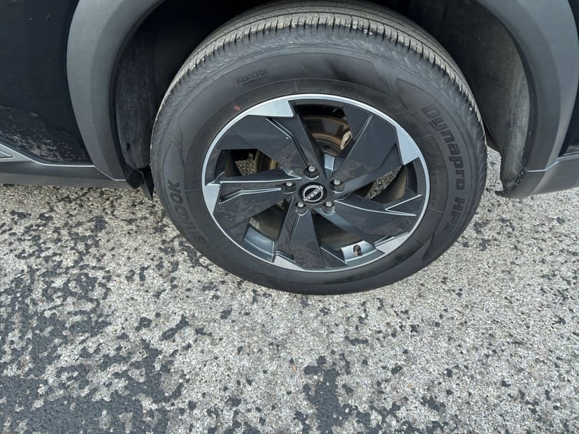 2025 Nissan Rogue - Image 25