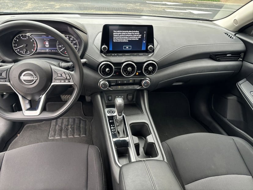2025 Nissan Sentra - Image 28