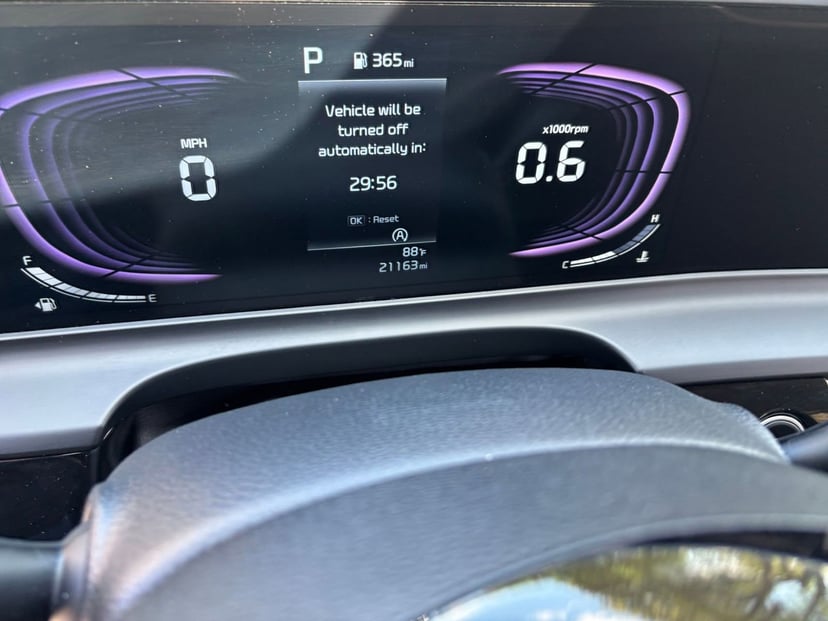 2025 Kia Seltos - Image 35