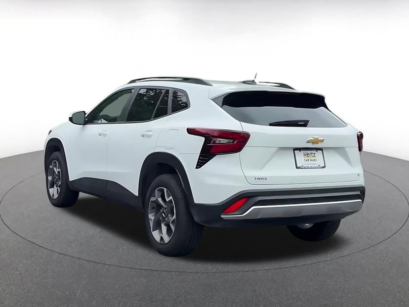 2025 Chevrolet Trax - Image 9