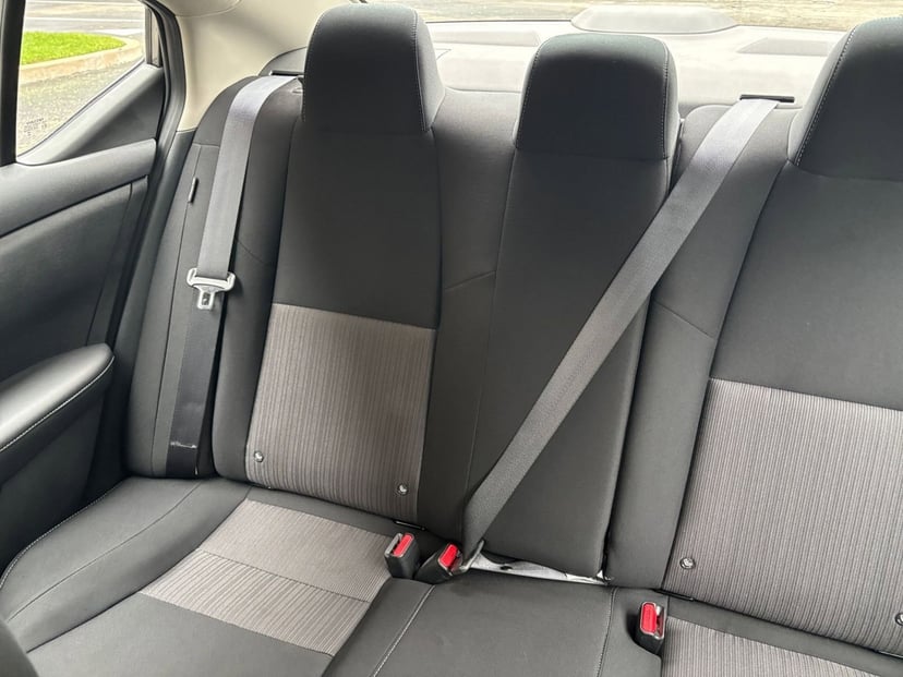 2025 Nissan Sentra - Image 34