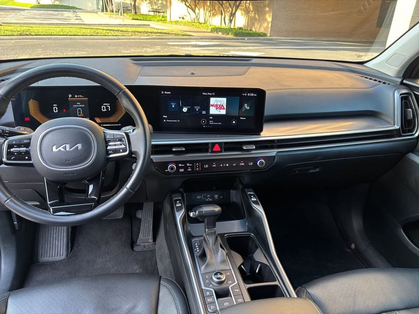 2024 Kia Sorento - Image 28