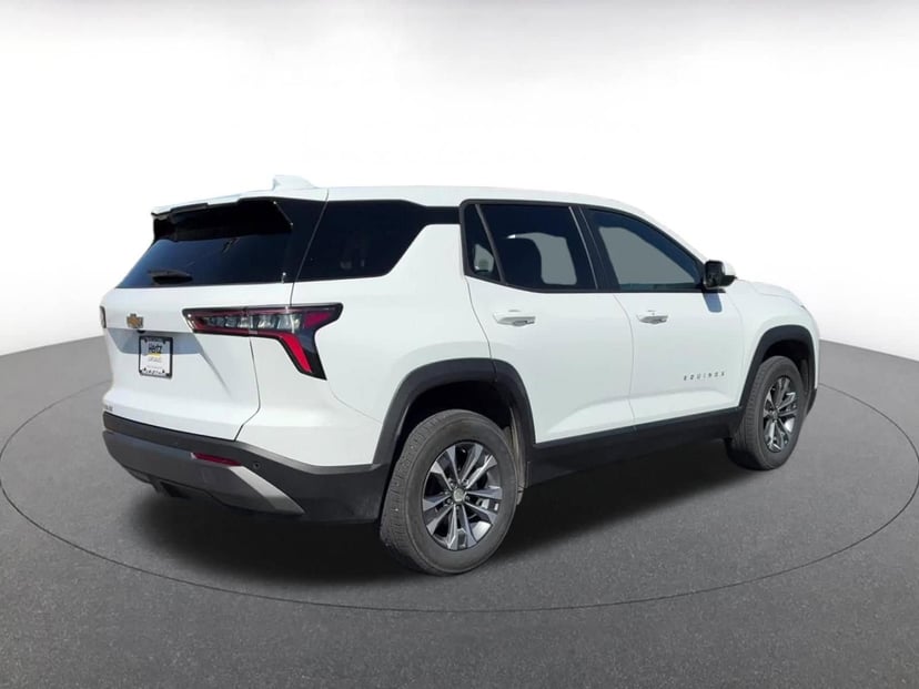 2025 Chevrolet Equinox - Image 11