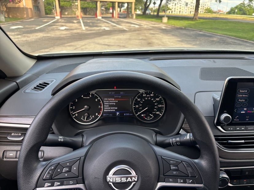 2025 Nissan Altima - Image 29