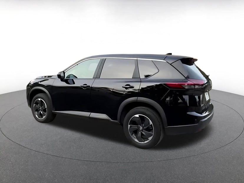 2025 Nissan Rogue - Image 10
