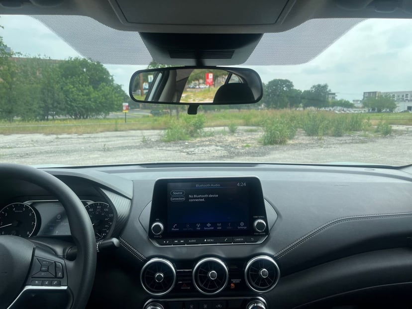 2025 Nissan Sentra - Image 31
