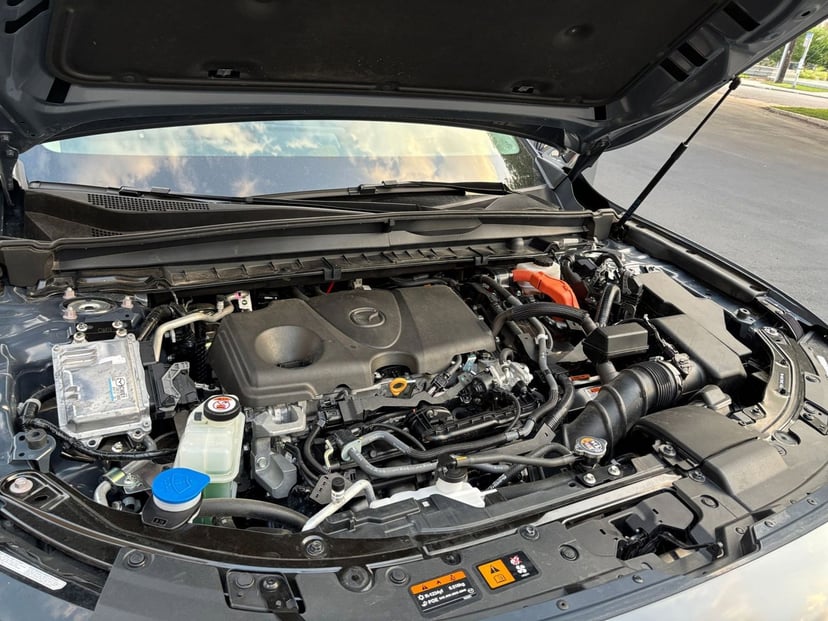 2025 Mazda CX-50 Hybrid - Image 28