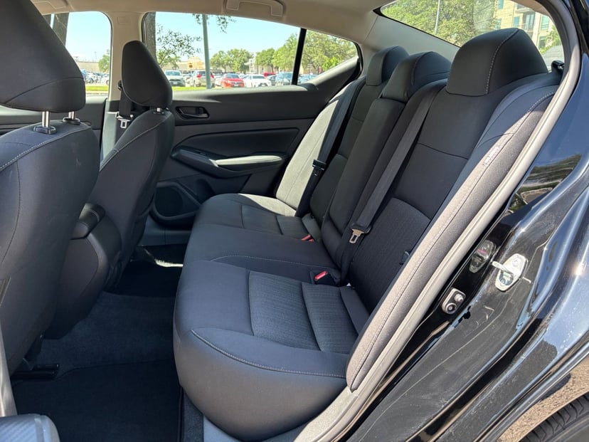 2025 Nissan Altima - Image 21