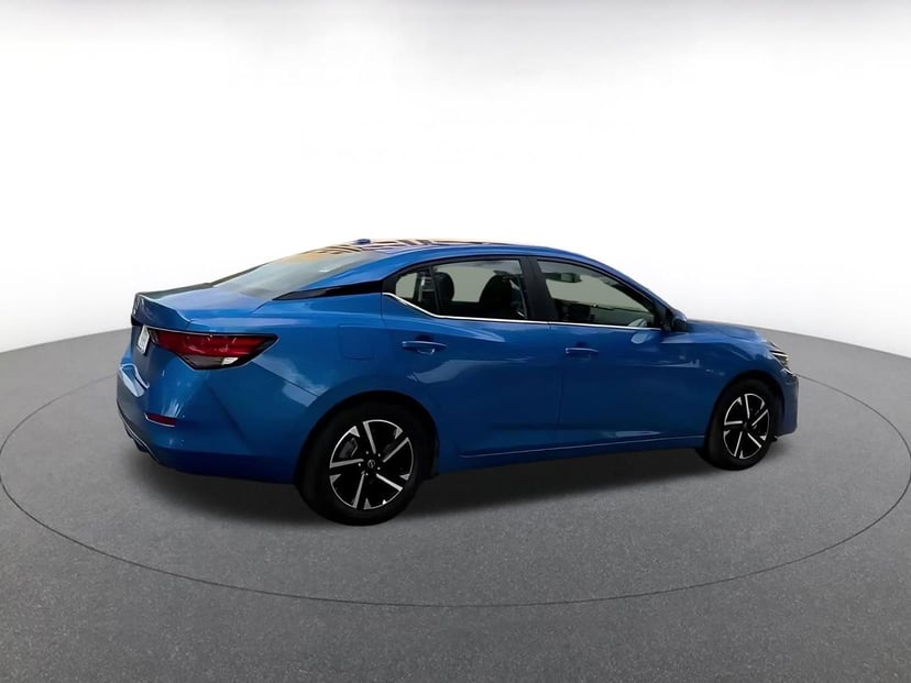 2025 Nissan Sentra - Image 13