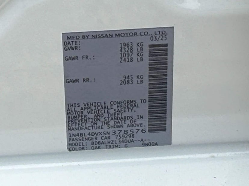 2025 Nissan Altima - Image 23