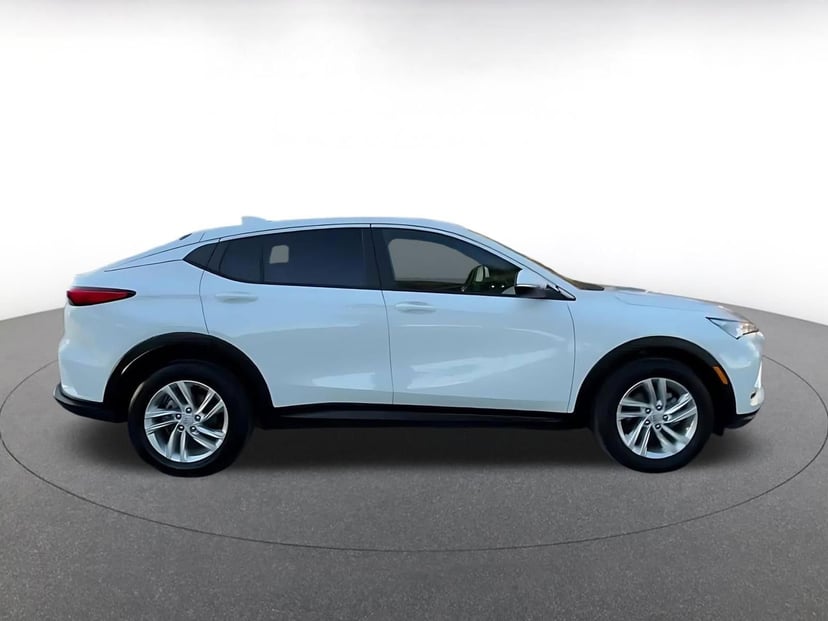 2025 Buick Envista - Image 15