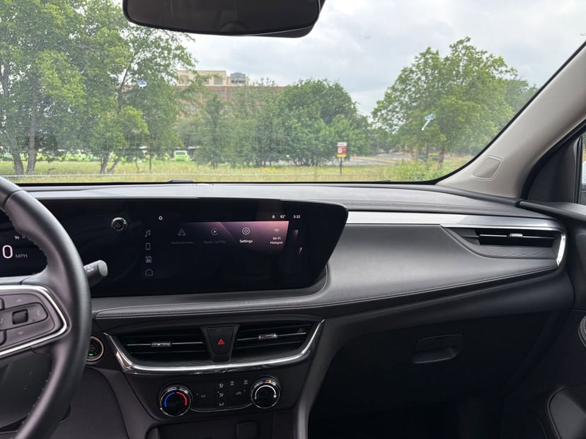 2025 Buick Encore GX - Image 17