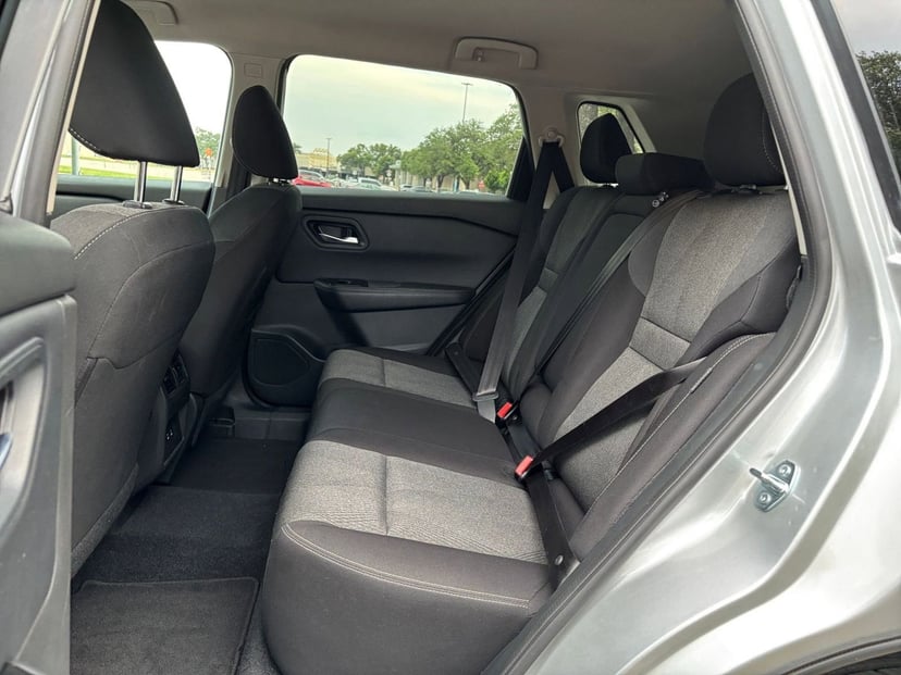 2025 Nissan Rogue - Image 21
