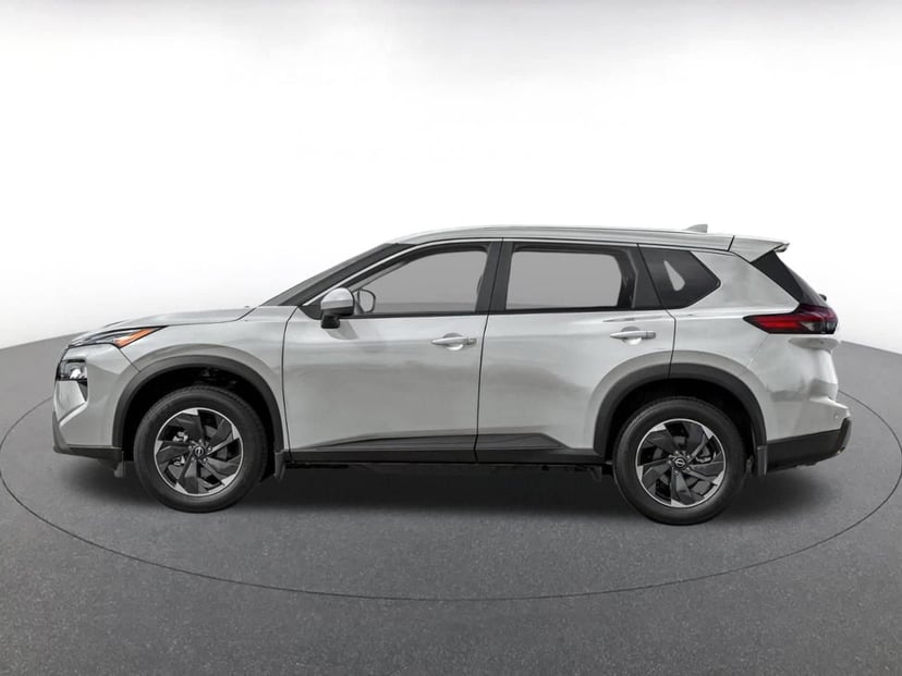 2025 Nissan Rogue - Image 2