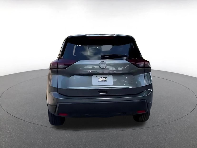 2025 Nissan Rogue - Image 4