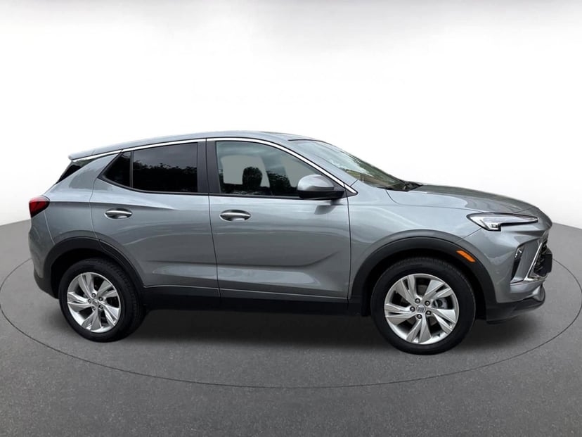 2025 Buick Encore GX - Image 15