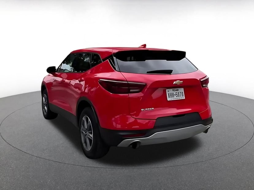 2025 Chevrolet Blazer - Image 11