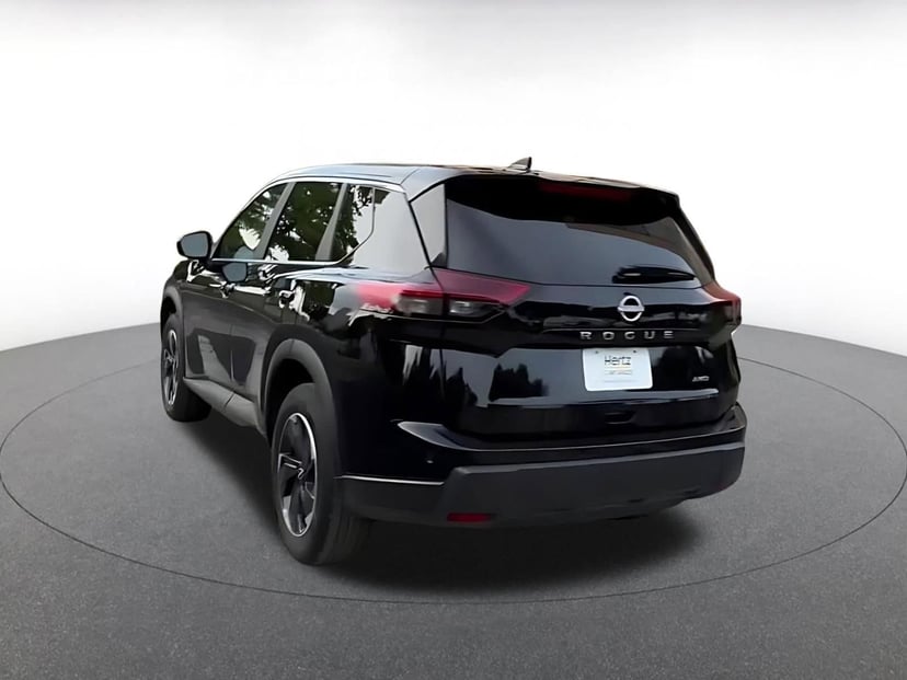 2025 Nissan Rogue - Image 11