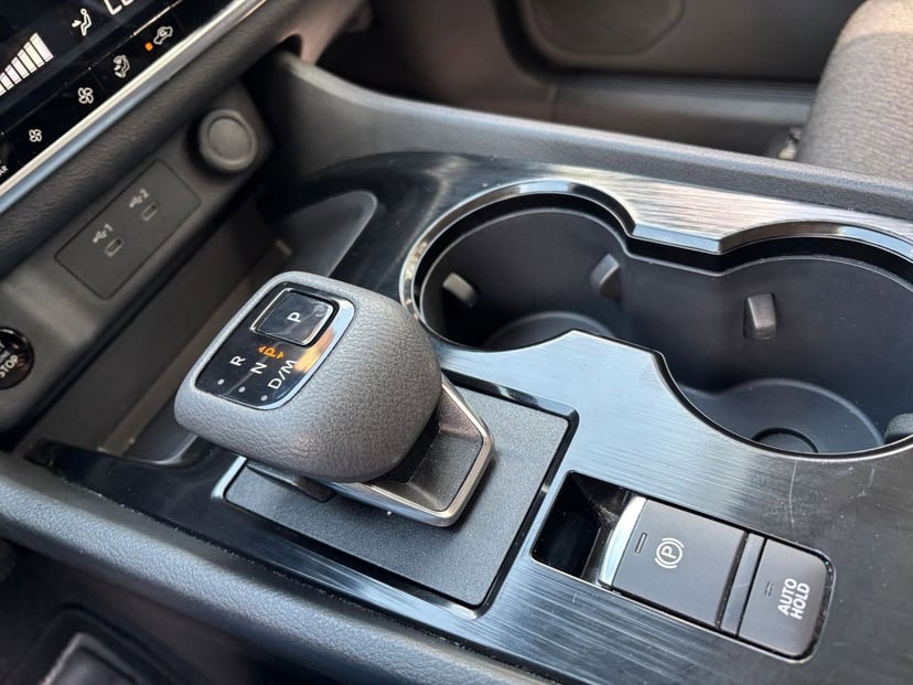 2025 Nissan Rogue - Image 31