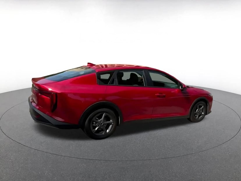2025 Kia K4 - Image 13