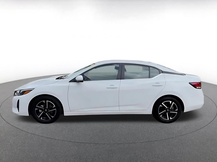 2025 Nissan Sentra - Image 8