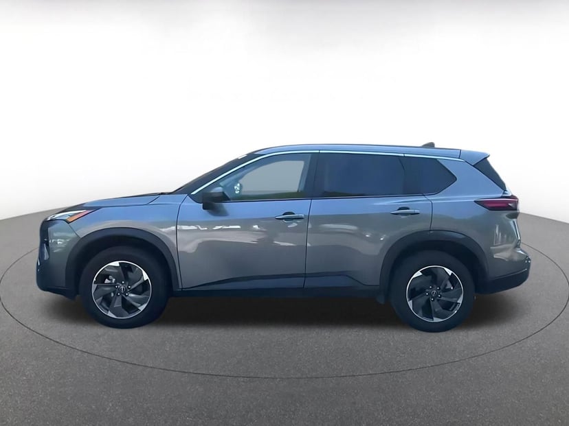 2025 Nissan Rogue - Image 10