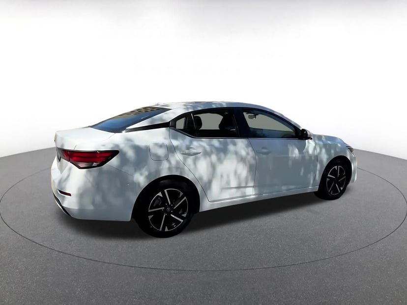 2025 Nissan Sentra - Image 15