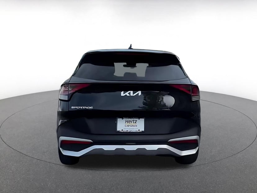 2025 Kia Sportage - Image 12
