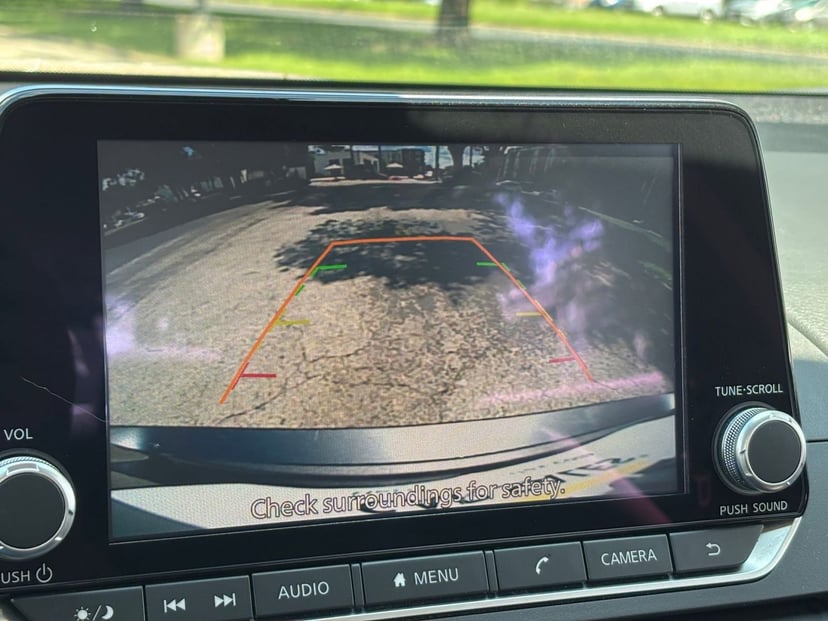 2025 Nissan Altima - Image 20