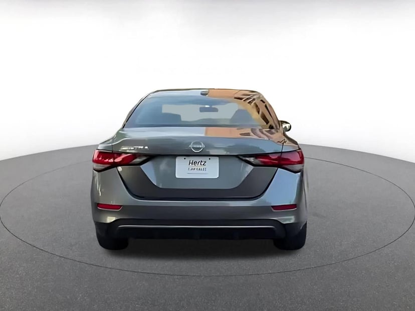 2025 Nissan Sentra - Image 12