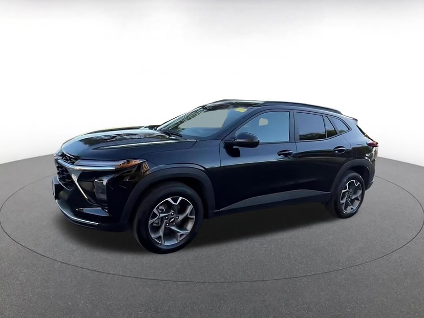 2025 Chevrolet Trax - Image 6
