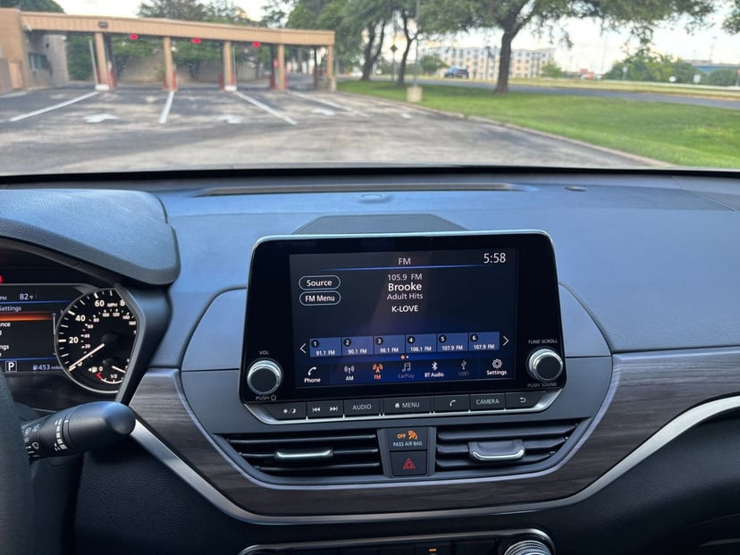 2025 Nissan Altima - Image 16