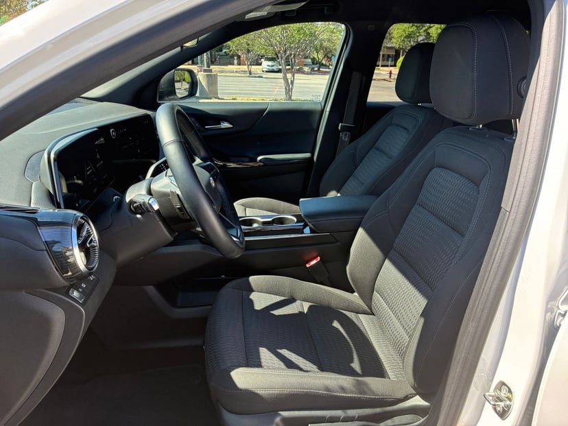 2025 Chevrolet Equinox - Image 31