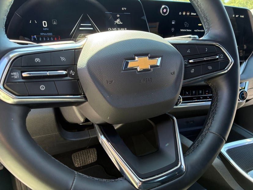 2025 Chevrolet Equinox - Image 23