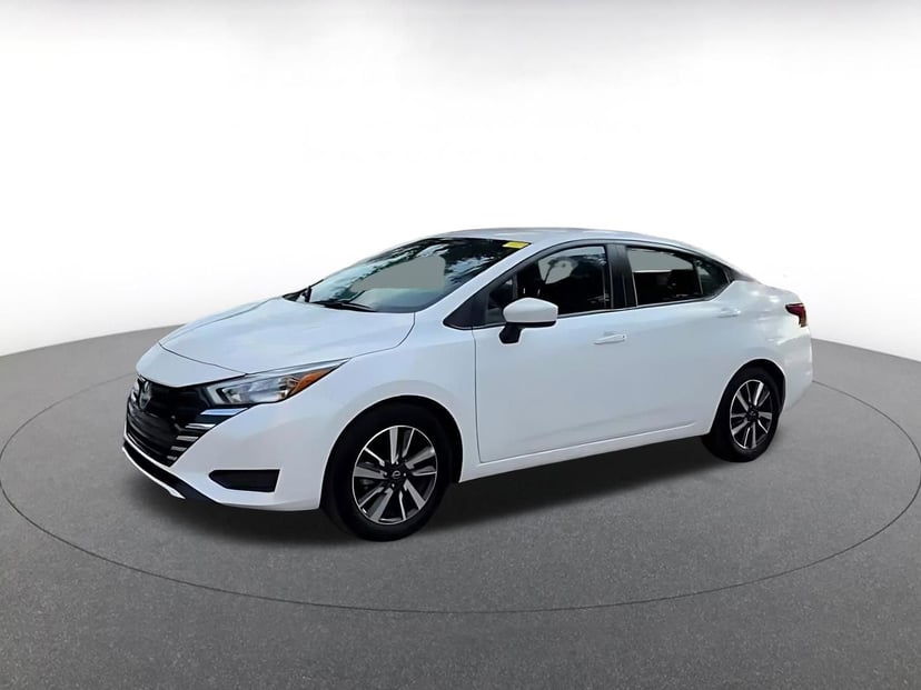 2025 Nissan Versa - Image 6