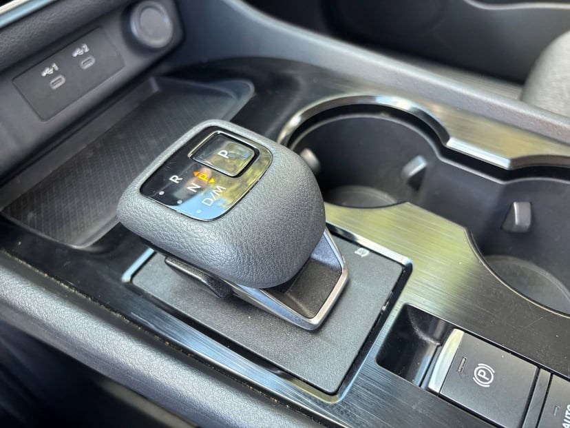 2025 Nissan Rogue - Image 31
