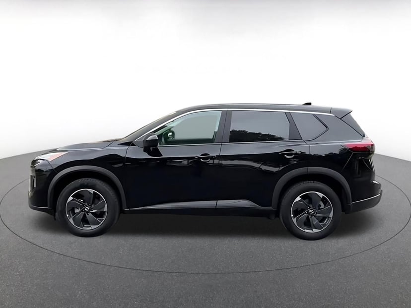 2025 Nissan Rogue - Image 8
