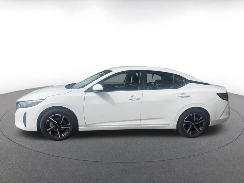2025 Nissan Sentra - Image 8