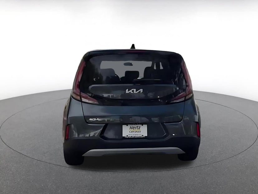 2025 Kia Sportage - Image 12