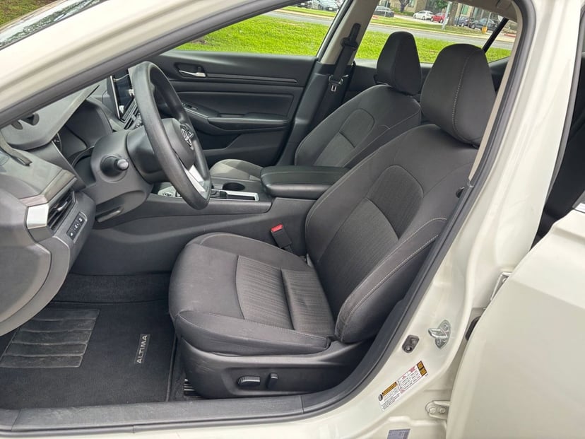 2025 Nissan Altima - Image 31
