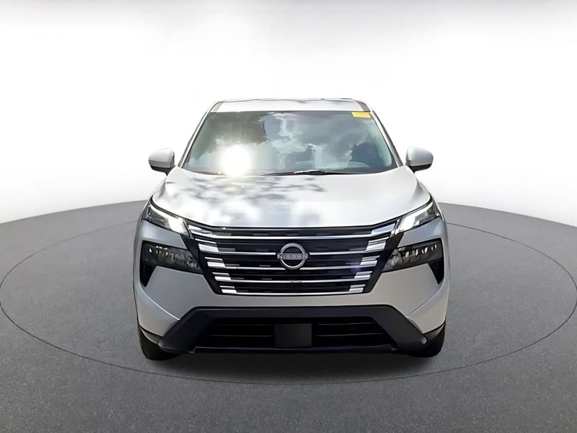 2025 Nissan Rogue - Image 4