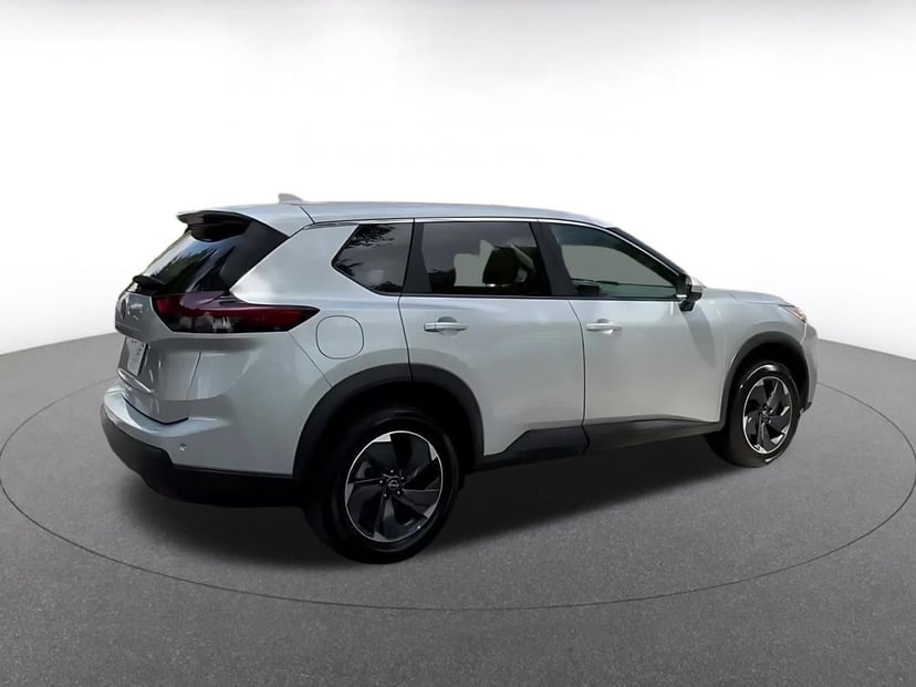 2025 Nissan Rogue - Image 12