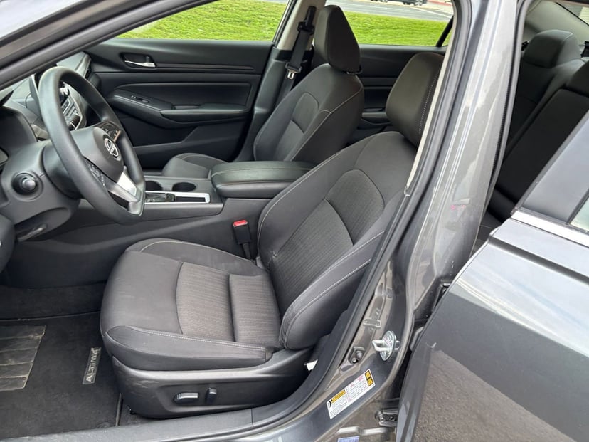 2025 Nissan Altima - Image 30