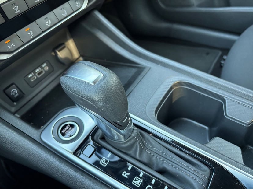 2025 Nissan Sentra - Image 36