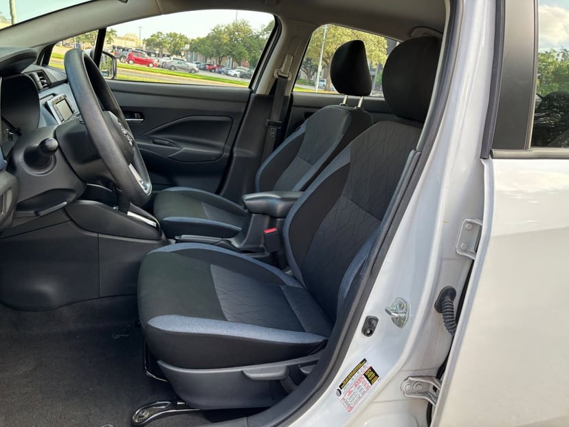 2025 Nissan Versa - Image 22